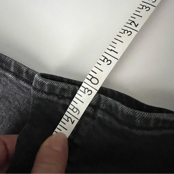 Aritzia Denim Forum The Arlo Hi-Rise Straight Jean Black Size 24 - Picture 11 of 11